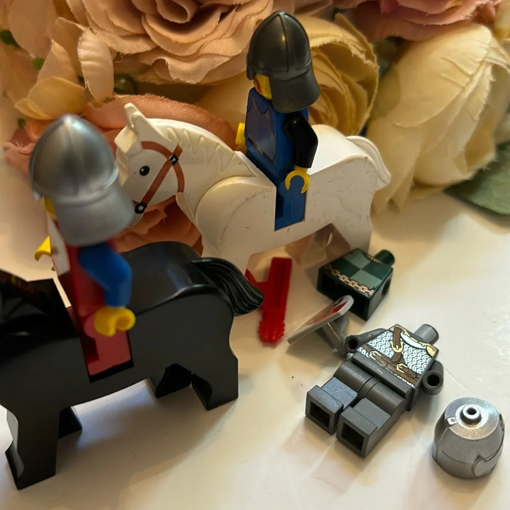 Lego Castle Guards 80s Lego people medieval guards Lego castle accessories VTG